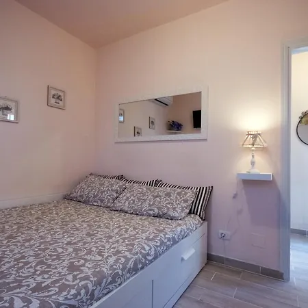 Con Dependance Prunini Apartamento